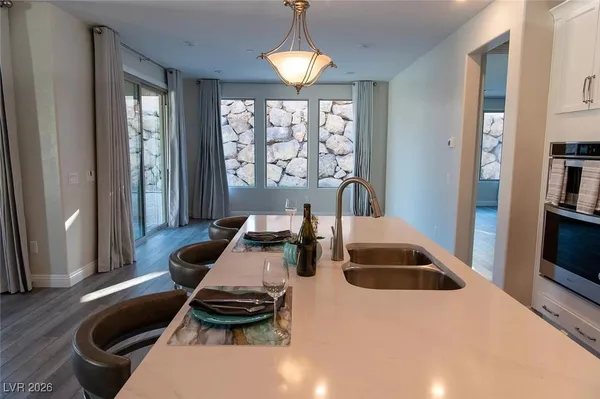 $2,995 | 92 Lake Oasis Street, Henderson, NV 89011