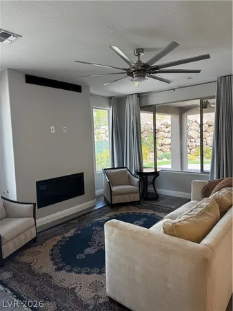 $2,995 | 92 Lake Oasis Street, Henderson, NV 89011