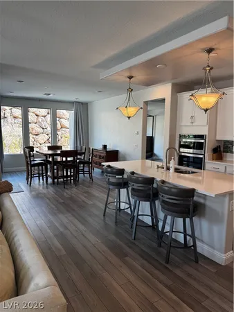 $2,995 | 92 Lake Oasis Street, Henderson, NV 89011