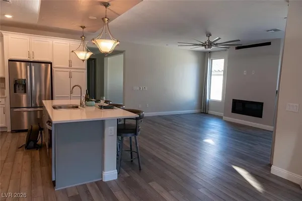 $2,995 | 92 Lake Oasis Street, Henderson, NV 89011