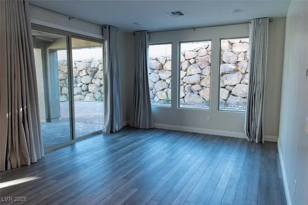 $2,995 | 92 Lake Oasis Street, Henderson, NV 89011