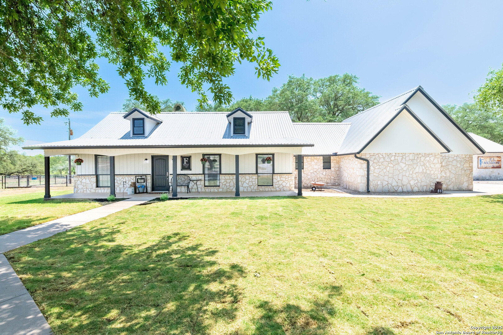 461 Farm To Market 3432