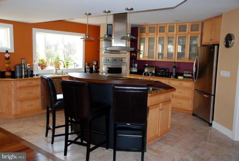 304 Queens Colony High Road Stevensville, MD 21666 - Photo 8 of 23 Kitchen