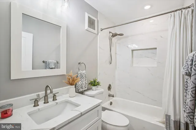 $525,000 | 4315 New Hampshire Avenue Northwest, Unit 1, Washington, DC 20011