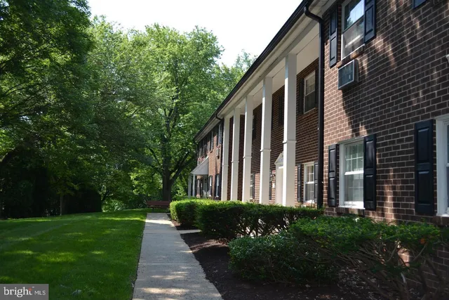 $165,000 | 4701 Pennell Road, Unit A12, Aston, PA 19014