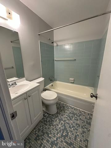 4701 Pennell Road, Unit A12 Aston, PA 19014 - Photo 6 of 7 Bath