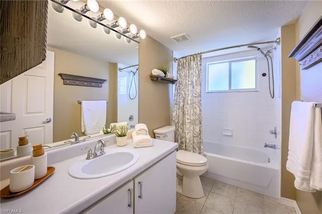 $229,900 | 8274 Key Royal Circle, Unit 1022, Naples, FL 34119