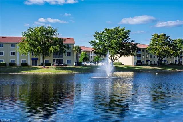 $229,900 | 8274 Key Royal Circle, Unit 1022, Naples, FL 34119