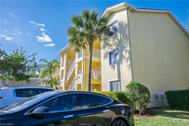 $229,900 | 8274 Key Royal Circle, Unit 1022, Naples, FL 34119