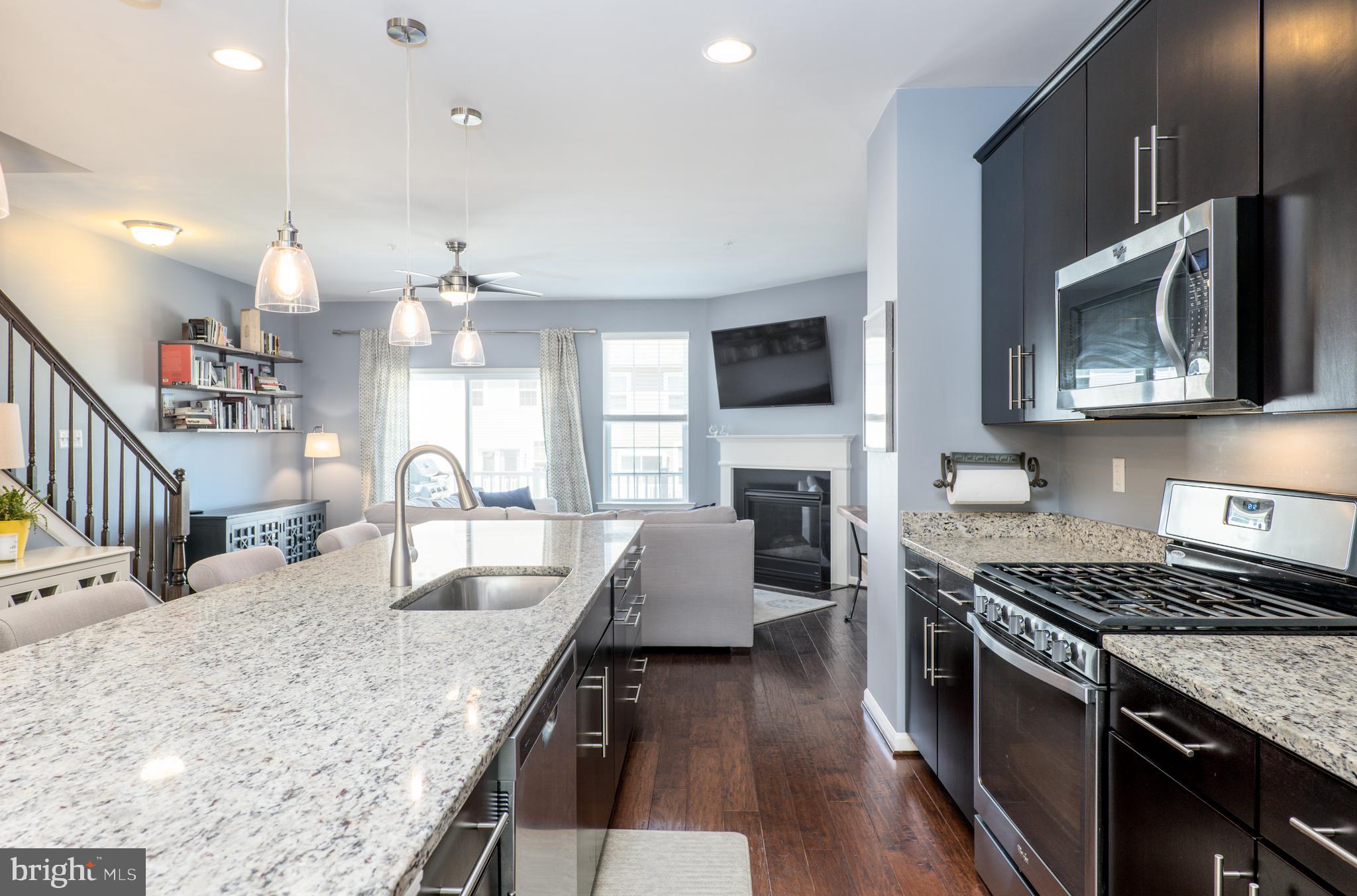 404 Kettle Btm Road Reisterstown, MD 21136 - Photo 17 of 36 Gourmet Kitchen - gas stove & ss appliances