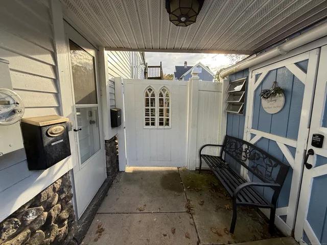 a view of a storage & utility room