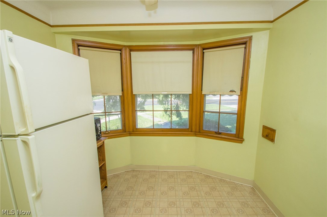 17702 Libby Road Maple Heights, OH 44137 - Photo 10 of 33