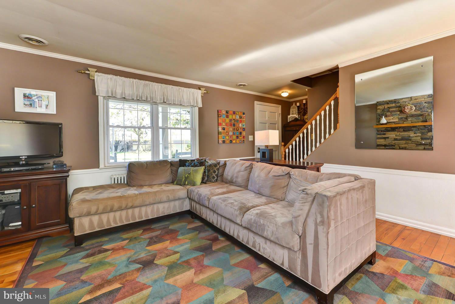 4926 South Chesterfield Road Arlington, VA 22206 - Photo 4 of 26 Living Room