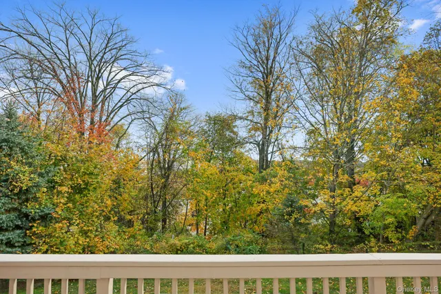 a view of a room with shelf
