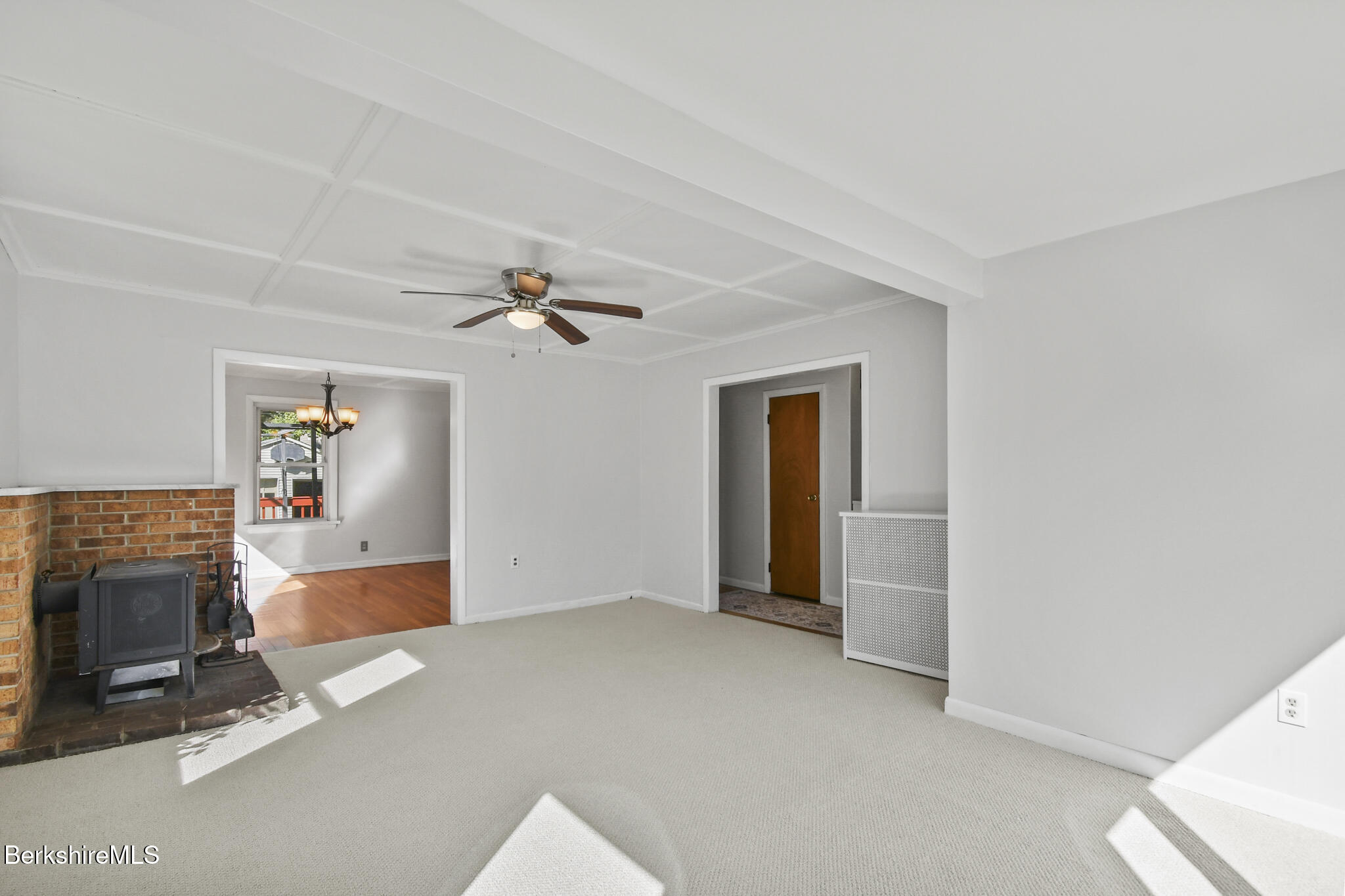 66 Holmes Road Pittsfield, MA 01201 - Photo 15 of 37 66 Holmes RoadPittsfieldMA 01201-15