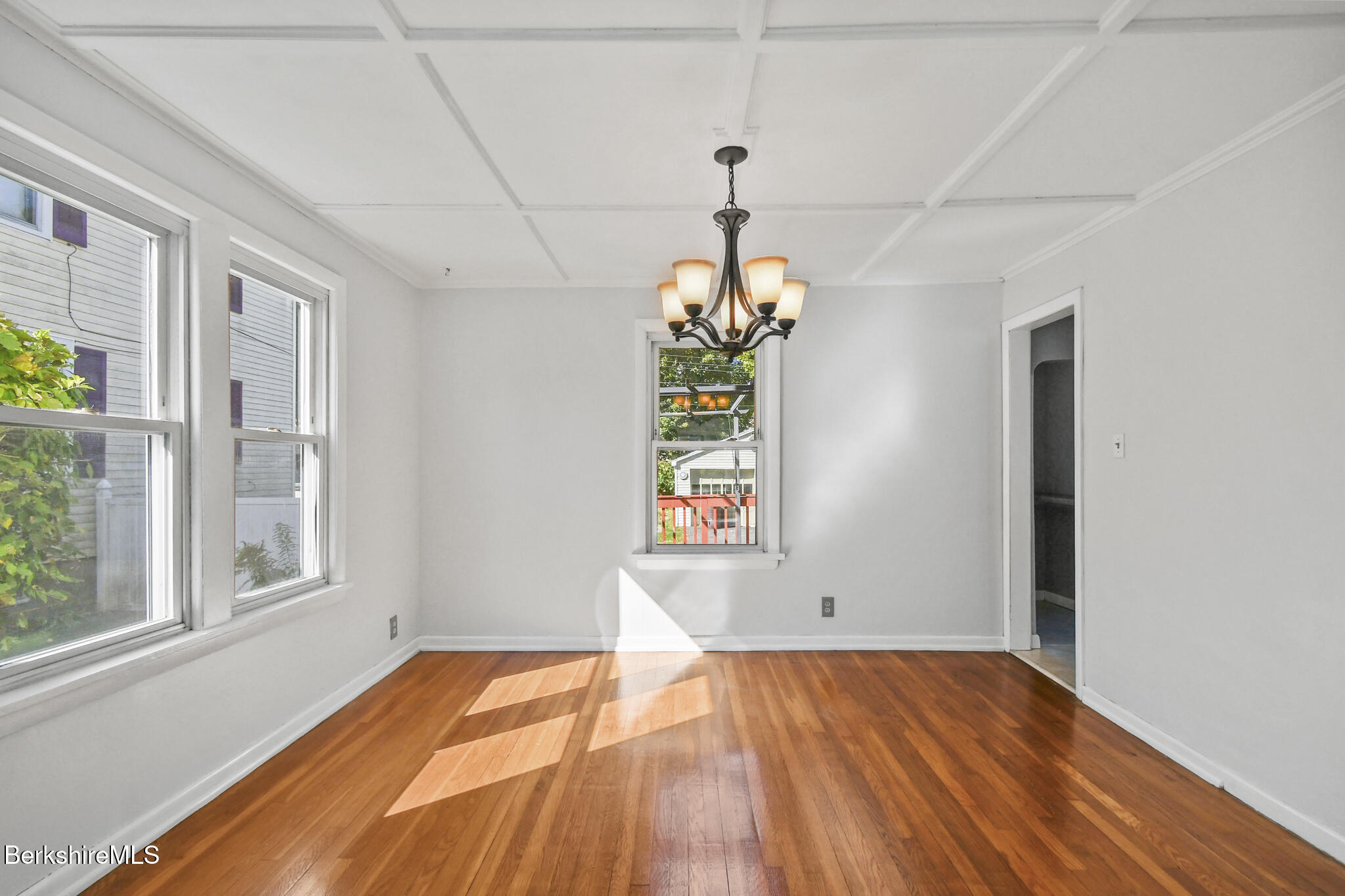 66 Holmes Road Pittsfield, MA 01201 - Photo 18 of 37 66 Holmes RoadPittsfieldMA 01201-18