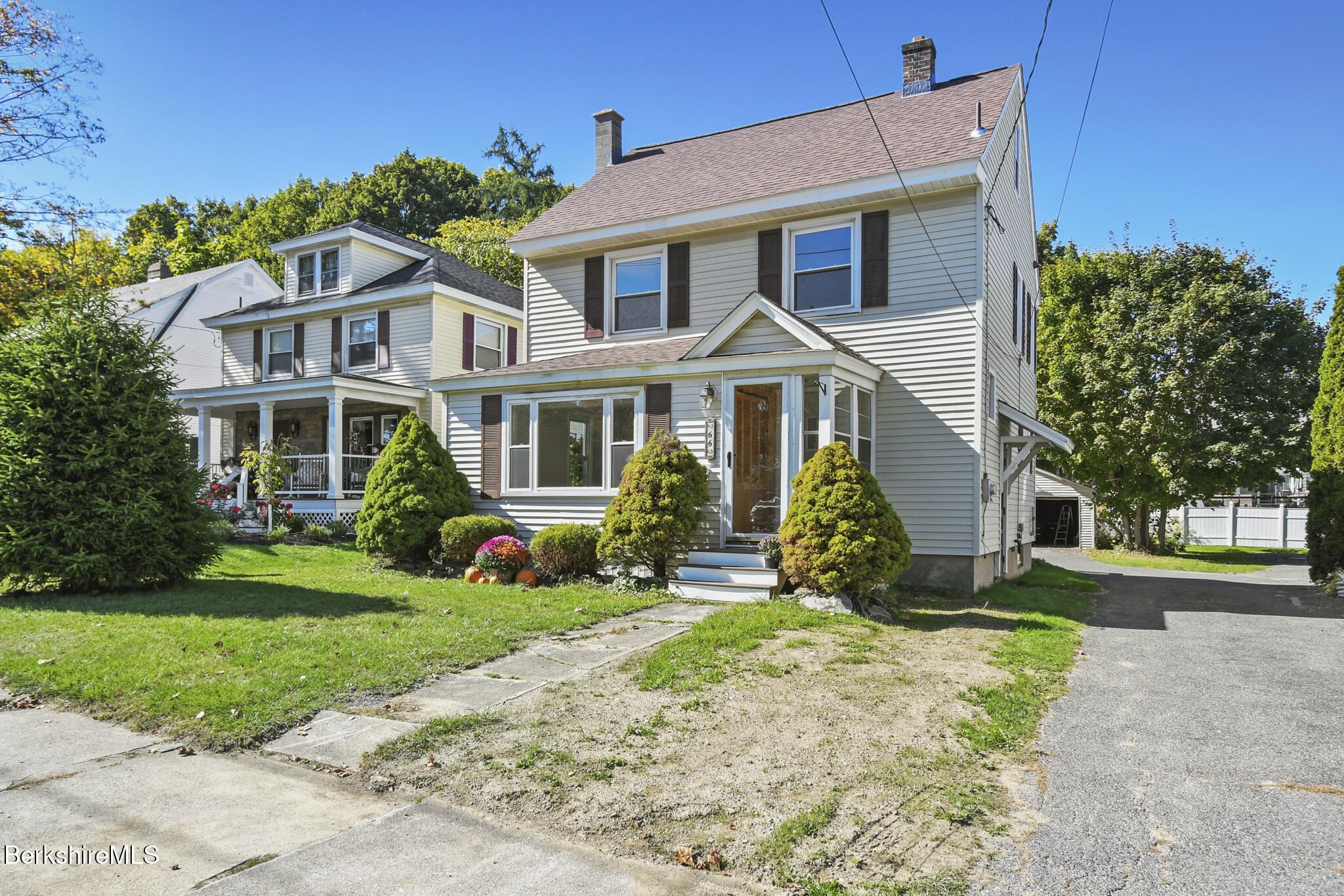 66 Holmes Road Pittsfield, MA 01201 - Photo 2 of 37 66 Holmes RoadPittsfieldMA 01201-01