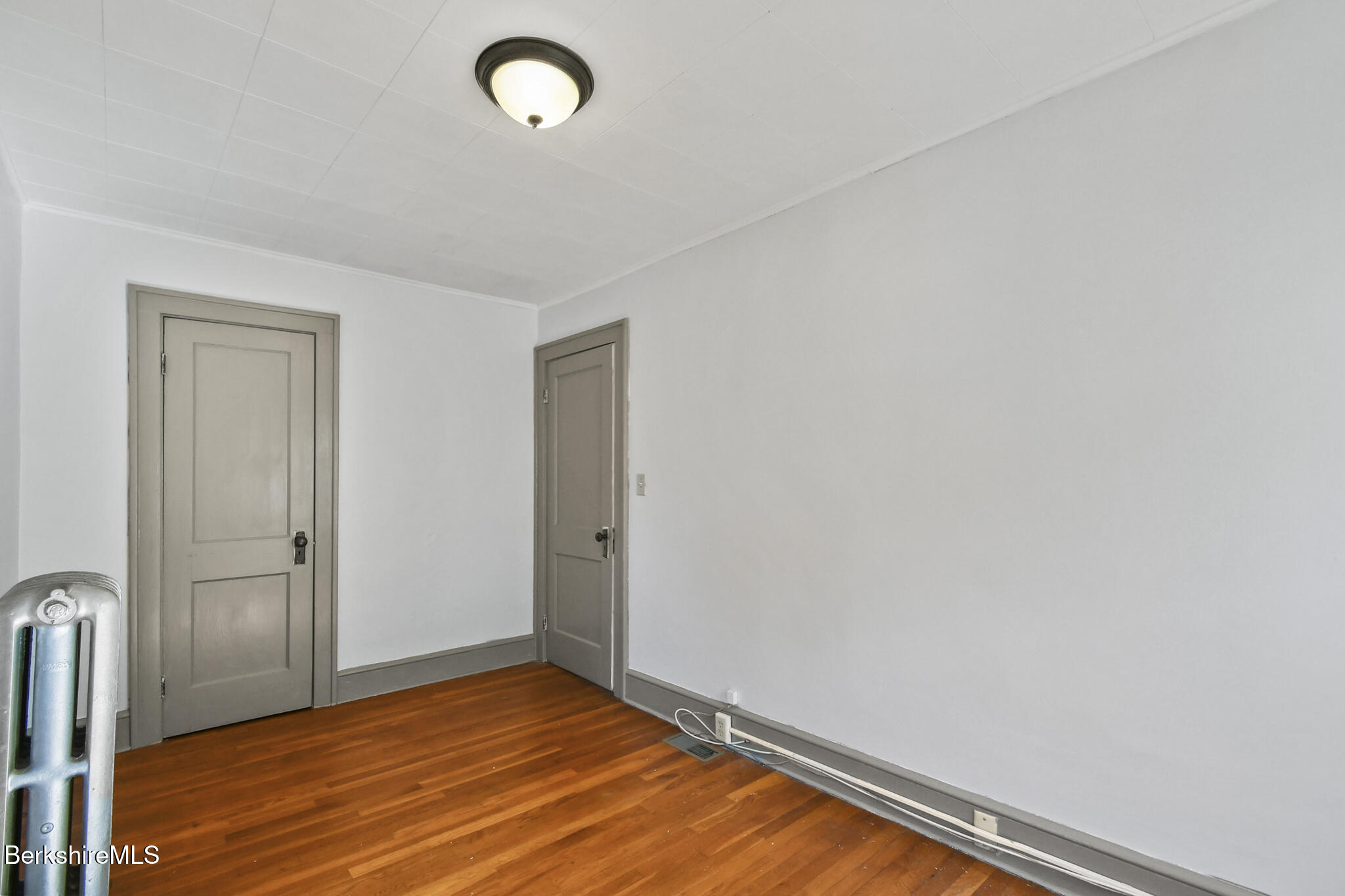 66 Holmes Road Pittsfield, MA 01201 - Photo 32 of 37 66 Holmes RoadPittsfieldMA 01201-29