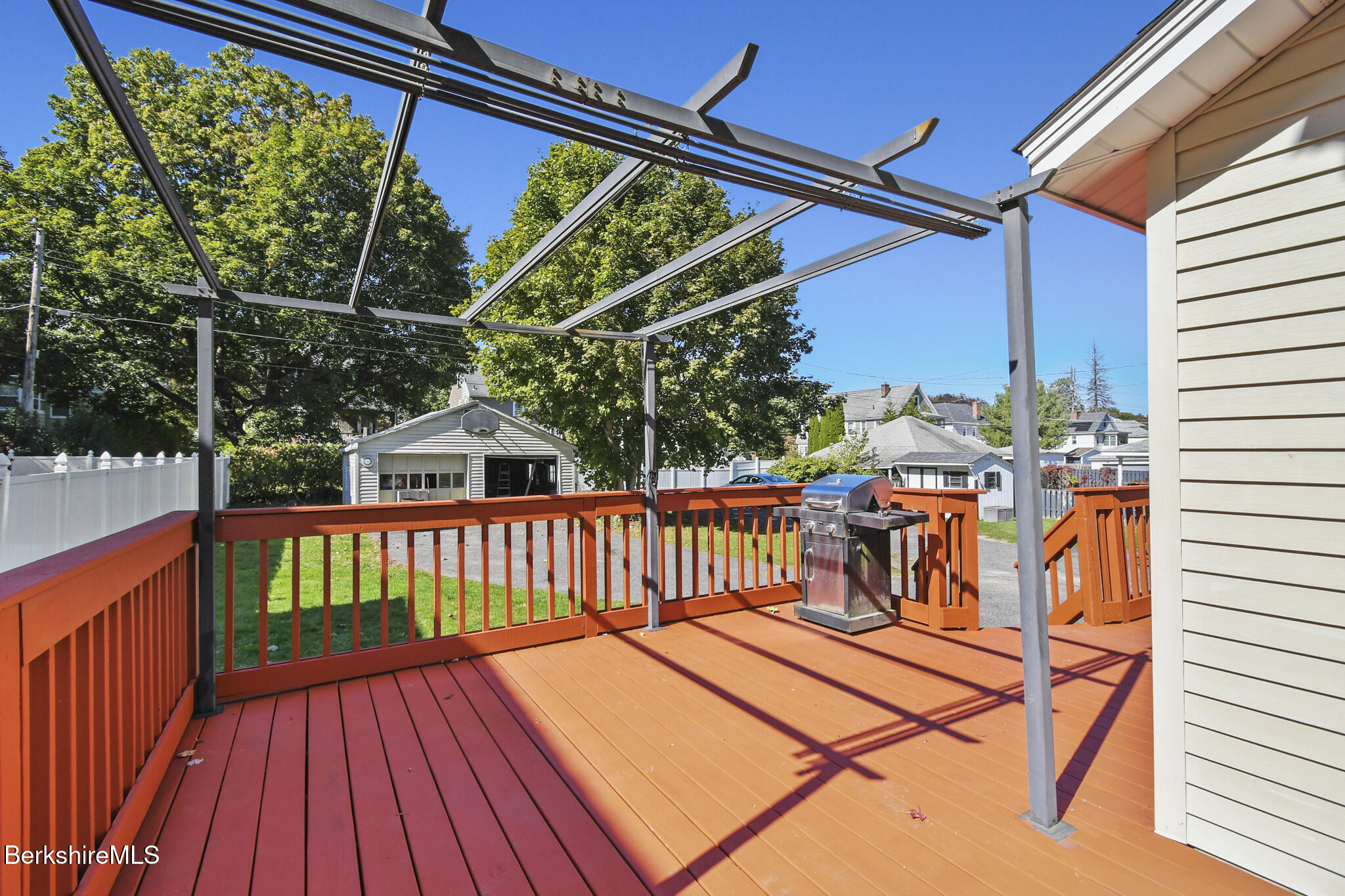 66 Holmes Road Pittsfield, MA 01201 - Photo 6 of 37 66 Holmes RoadPittsfieldMA 01201-07