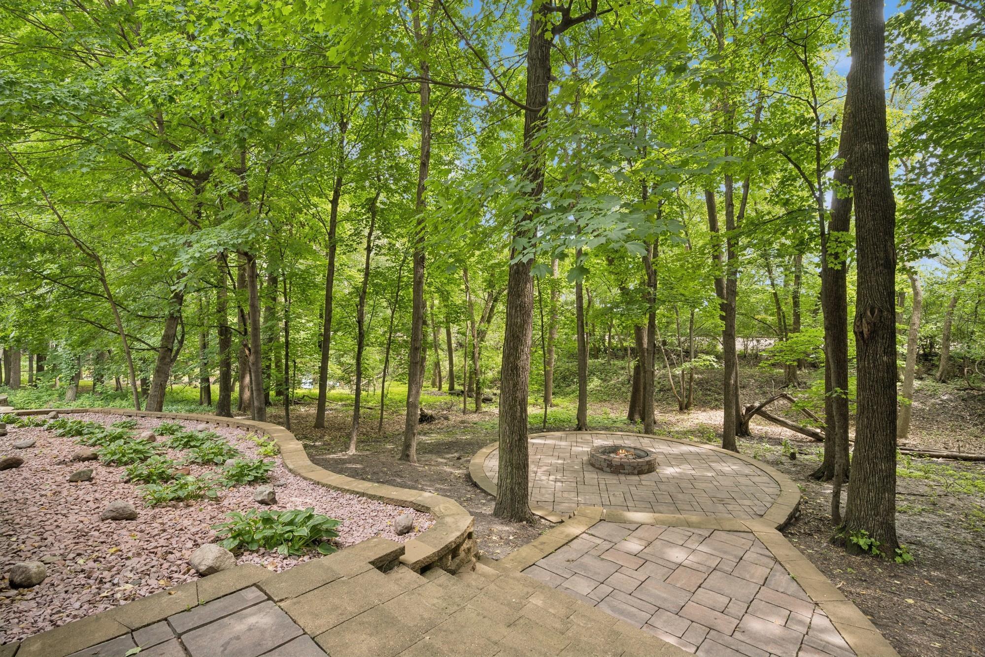 2079 Boulder Road Chanhassen, MN 55317 - Photo 3 of 56