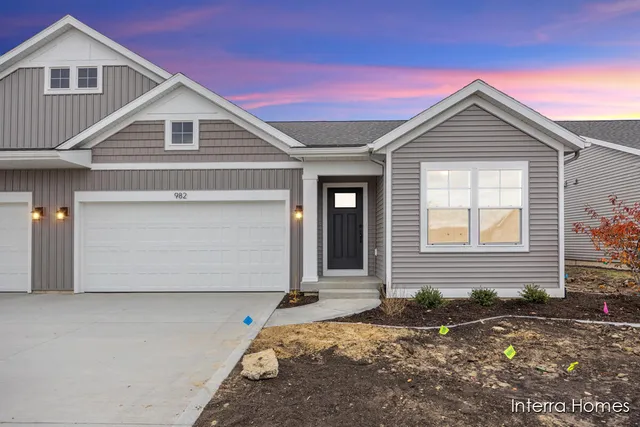 $369,900 | 982 Scioto Drive Northwest, Unit 3, Comstock Park, MI 49321