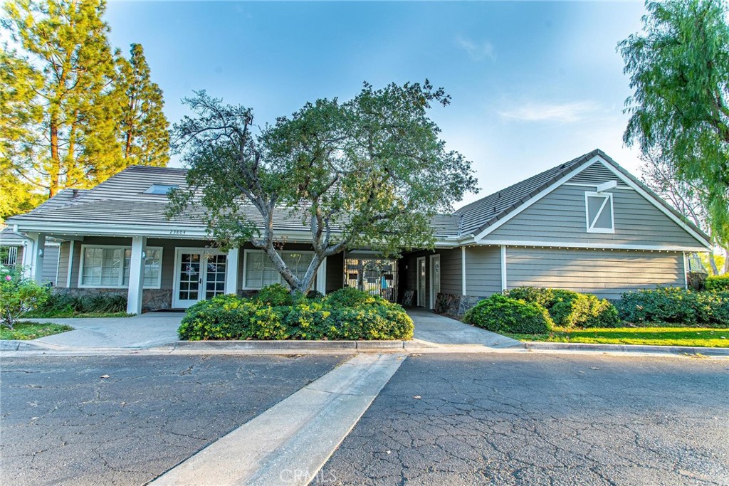 23301 Preston Way Valencia, CA 91354 - Photo 31 of 55