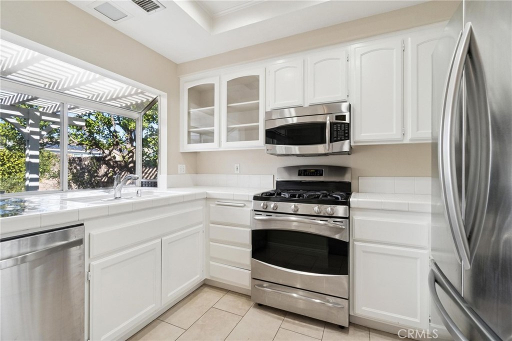 23301 Preston Way Valencia, CA 91354 - Photo 10 of 55