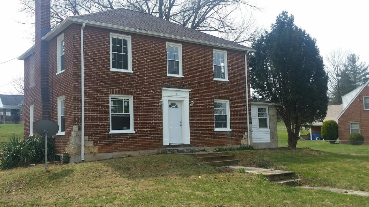 3204 Cove Road Roanoke, VA 24017 - Photo 2 of 17 Front View
