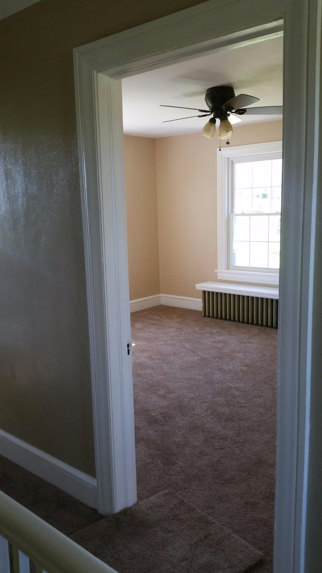 3204 Cove Road Roanoke, VA 24017 - Photo 11 of 17 Bedroom 2 of 3