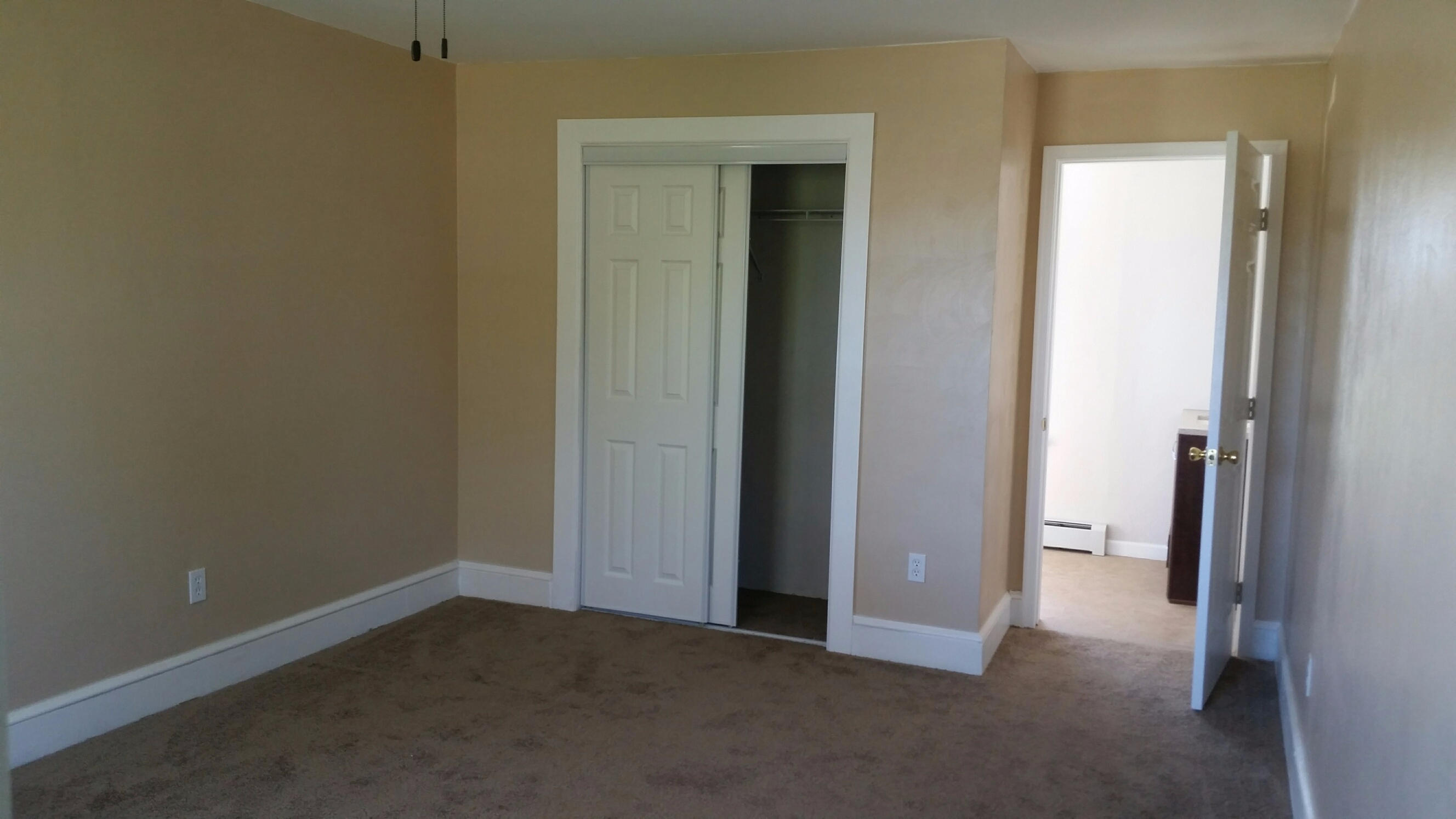 3204 Cove Road Roanoke, VA 24017 - Photo 14 of 17 Master bedroom