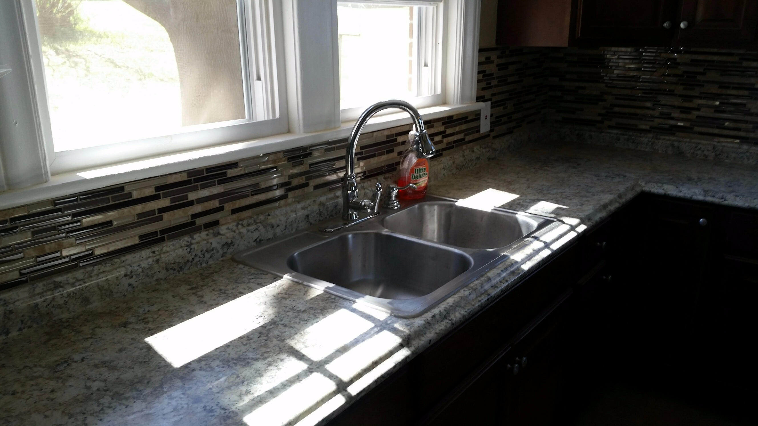 3204 Cove Road Roanoke, VA 24017 - Photo 5 of 17 Faucet