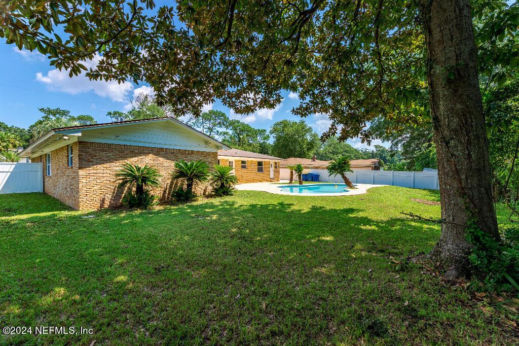 8182 Alderman Road Jacksonville, FL 32211 - Photo 5 of 33 39379_66d236393bf6f_08.30.2024_image-5