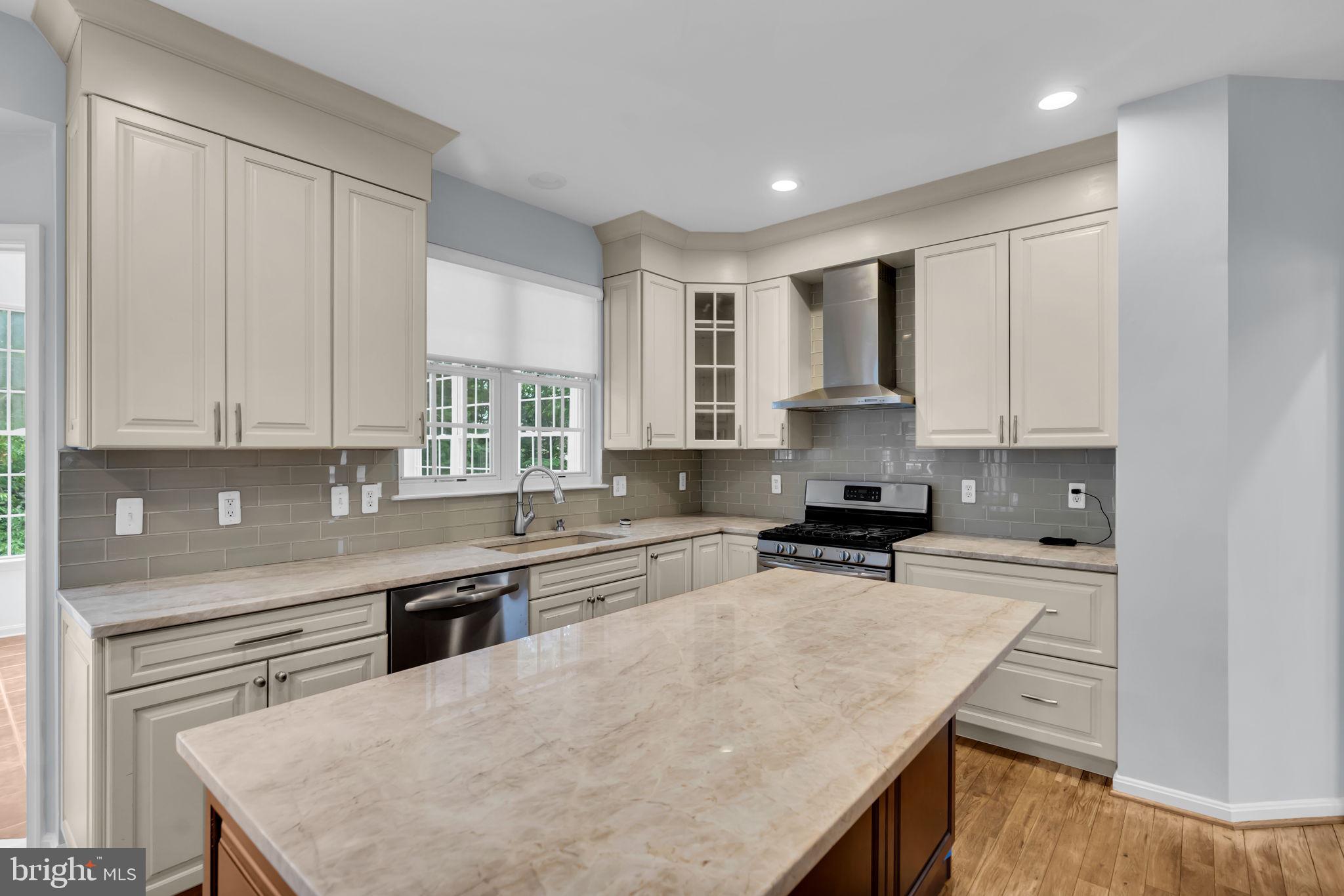 43553 Dempsey Lane Chantilly, VA 20152 - Photo 16 of 76