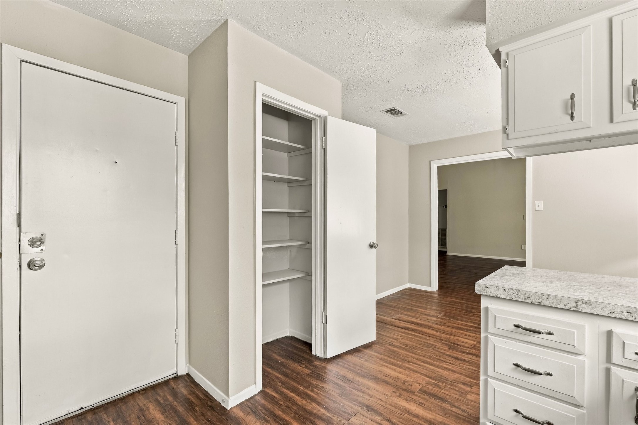 4530 Enchantedgate Drive Spring, TX 77373 - Photo 7 of 25 Gallery Image 7