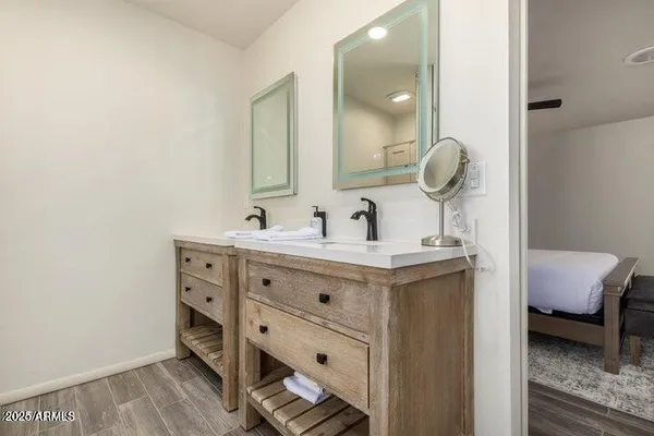 $4,500 | 3357 East Hatcher Road, Phoenix, AZ 85028