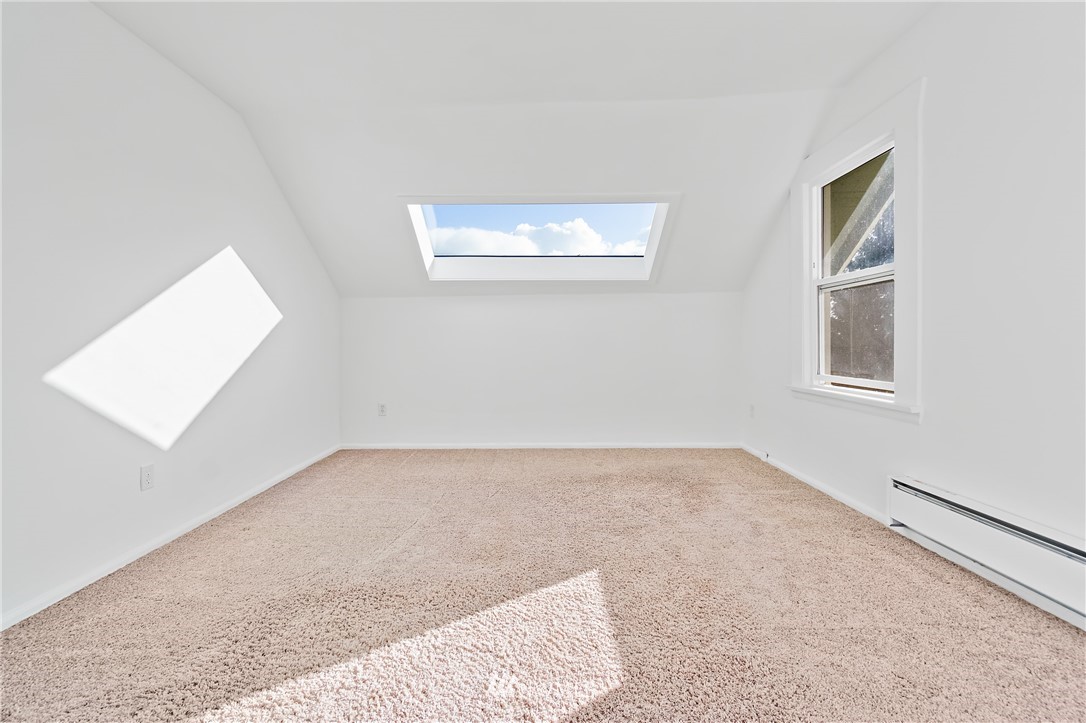 10415 Renton Avenue South Seattle, WA 98178 - Photo 20 of 29 Gallery Image 20