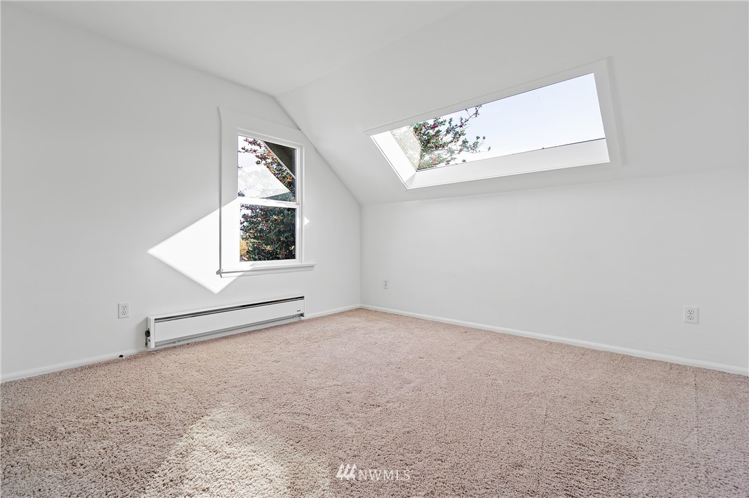 10415 Renton Avenue South Seattle, WA 98178 - Photo 22 of 29 Gallery Image 22