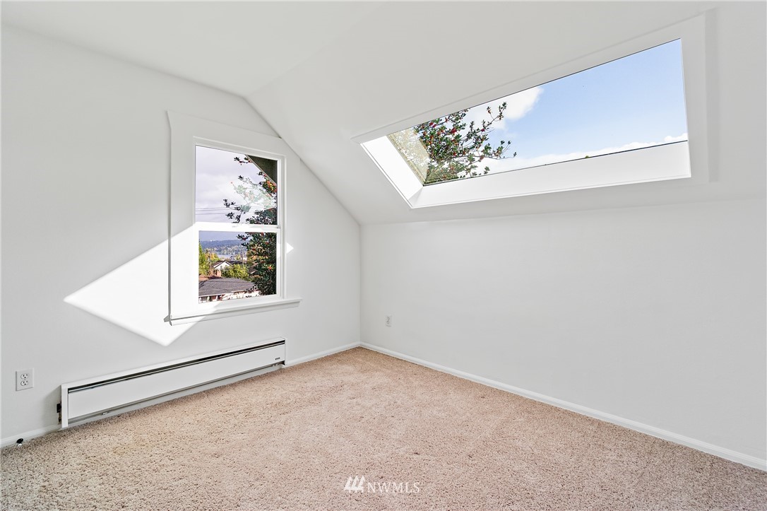 10415 Renton Avenue South Seattle, WA 98178 - Photo 23 of 29 Gallery Image 23