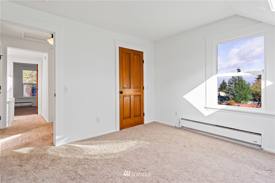 10415 Renton Avenue South Seattle, WA 98178 - Photo 24 of 29 Gallery Image 24