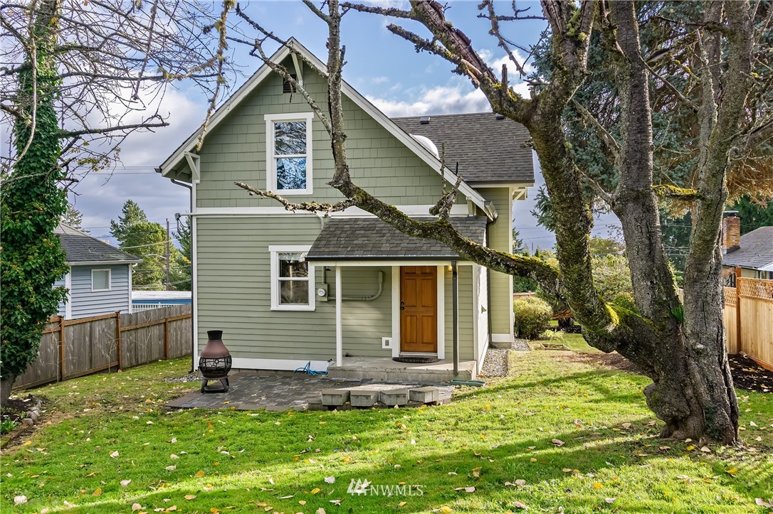 10415 Renton Avenue South Seattle, WA 98178 - Photo 27 of 29 Gallery Image 27