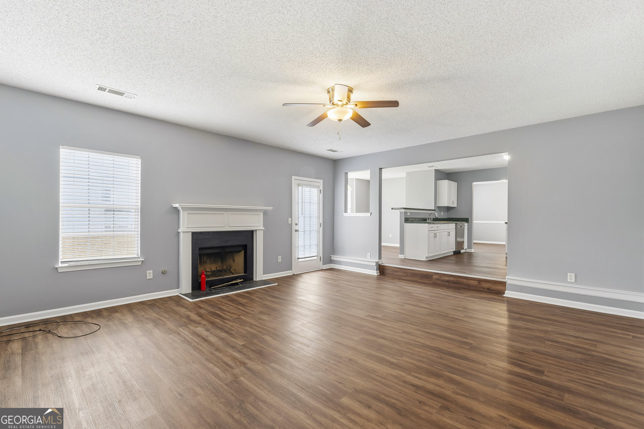 11925 Spring Lake Way Fayetteville, GA 30215 - Photo 15 of 27