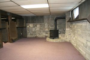 1018 R Street Bedford, IN 47421 - Photo 15 of 26 Gallery Image 15