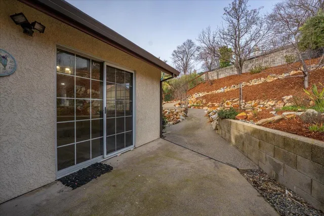 $420,000 | 662 Ansley Court, Redding, CA 96003