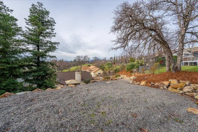 $420,000 | 662 Ansley Court, Redding, CA 96003