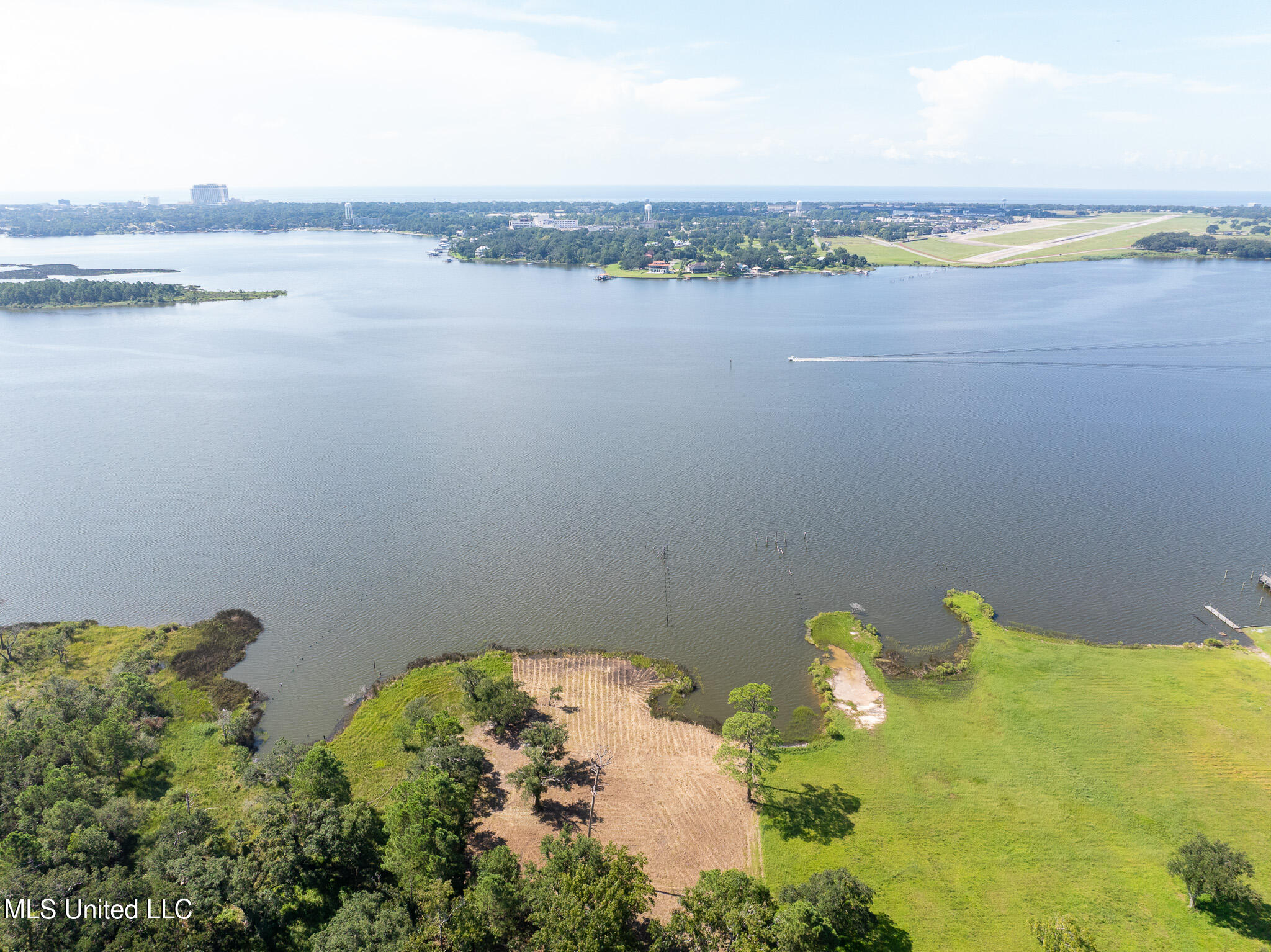 10232 Goodman Road D'Iberville, MS 39540 - Photo 2 of 23 DJI_20250820102124_0021_D