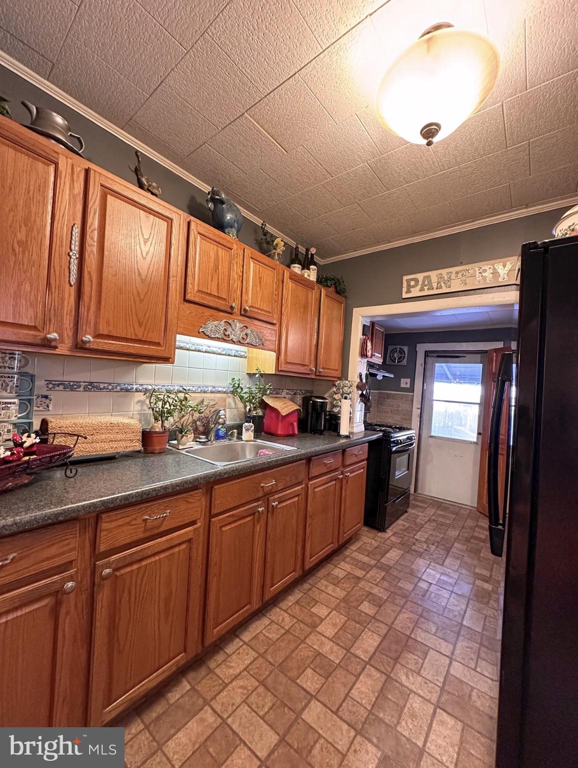 222 Pear Street Reading, PA 19601 - Photo 9 of 23 Gallery Image 9