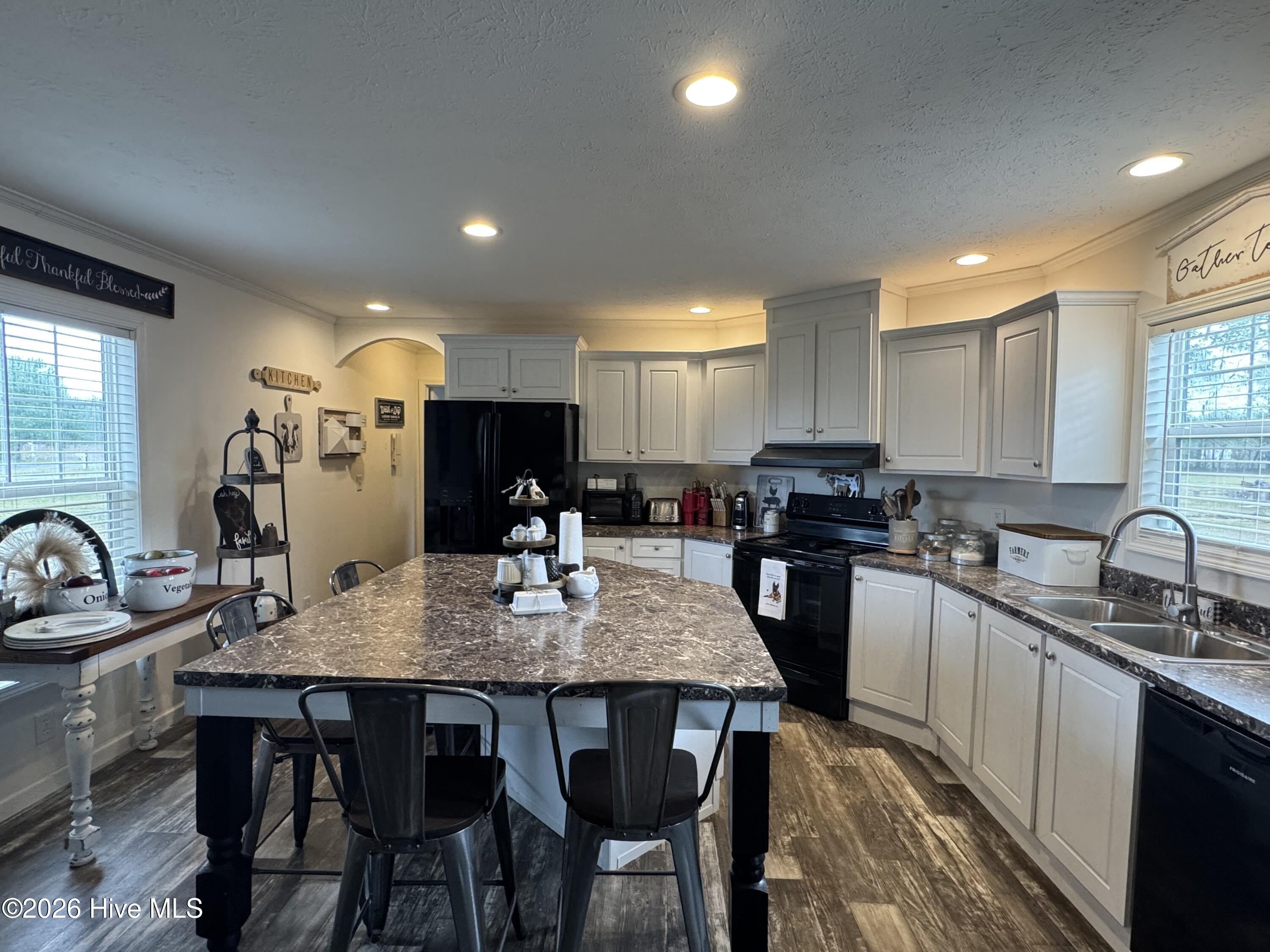 467 Macedonia Church Road Evergreen, NC 28438 - Photo 3 of 15 Kitchen w/Large Island