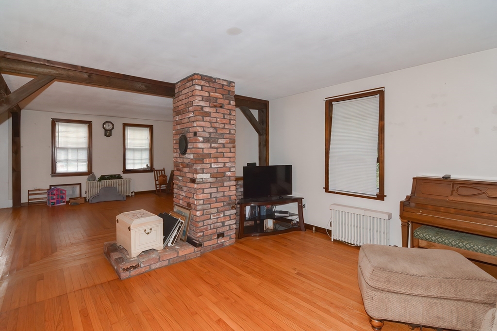 1197 Main Street Warren, MA 01083 - Photo 14 of 39 Gallery Image 14