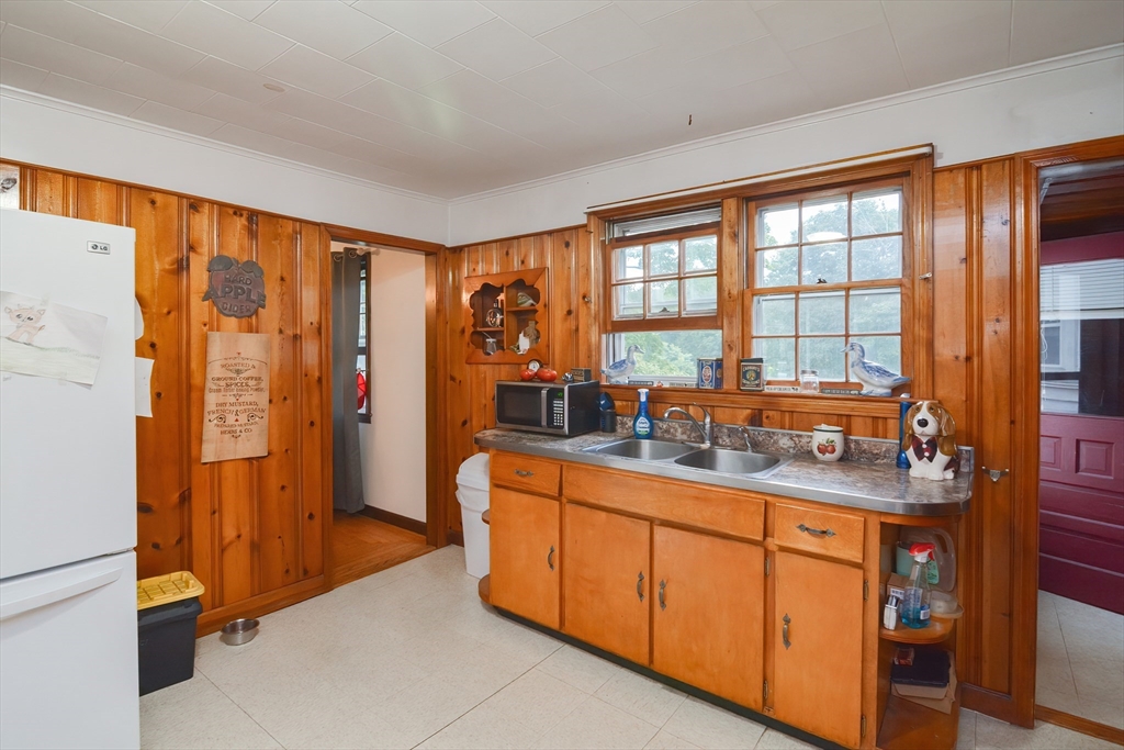 1197 Main Street Warren, MA 01083 - Photo 17 of 39 Gallery Image 17