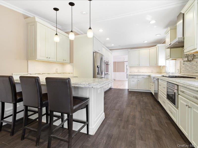2864 St John Road Oceanside, NY 11572 - Photo 12 of 47